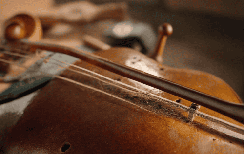 Cello-Bogen Haarwechsel: Wann ist der richtige Zeitpunkt?